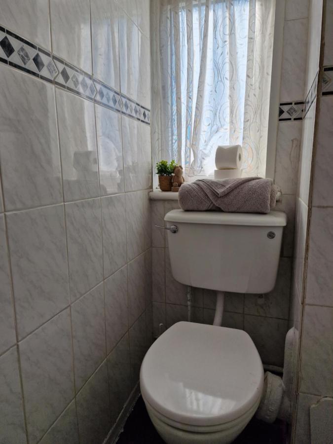 Double Room With Excellent Views - Central لندن المظهر الخارجي الصورة