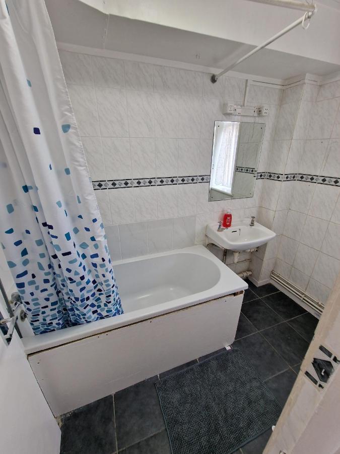 Double Room With Excellent Views - Central لندن المظهر الخارجي الصورة